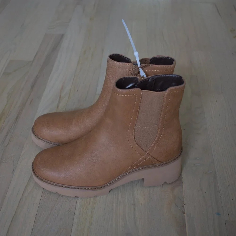 Naturalizer Cade Black Lug Sole Womens Boots in Chestnut Brown Size: 6M - Picture 3 of 8